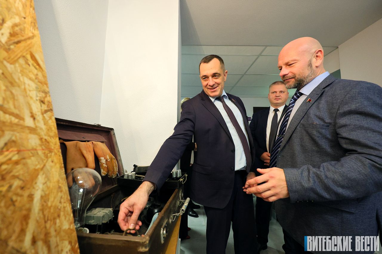 fotofakt-obnovlennyy-tsentr-kompetentsiy-otkryli-v-vitebskom-gosudarstvennom-industrialnom-kolledzhe_7