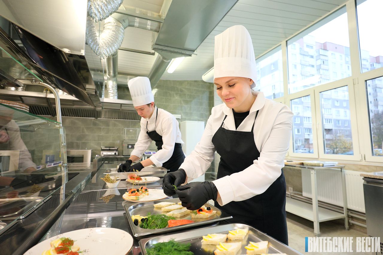 fotofakt-obnovlennyy-tsentr-kompetentsiy-otkryli-v-vitebskom-gosudarstvennom-industrialnom-kolledzhe_5