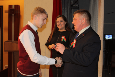 pershy-pashpart-u-dzen-kanstytutsyi-atrymali-78-yunykh-zhykharo-beshankovitskaga-rayena_2