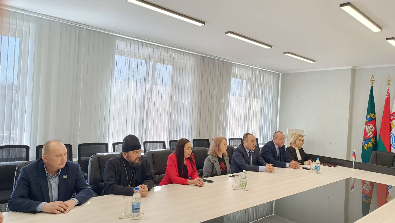 beshenkovichi-s-rabochim-vizitom-posetila-delegatsiya-vurnarskogo-okruga-chuvashii_8