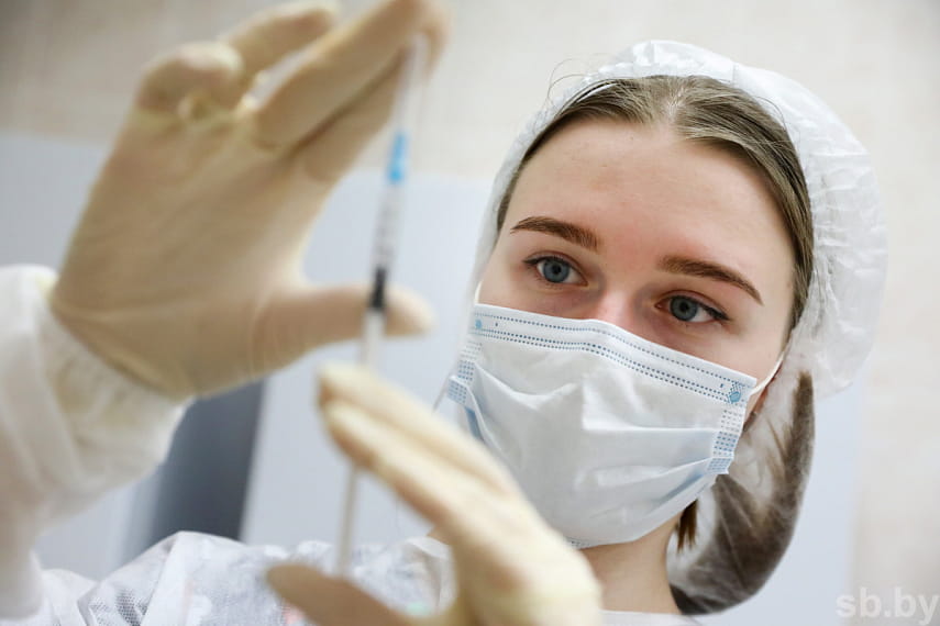 В Витебской области вакцинацию от коронавируса прошли более 1 тыс. медработников