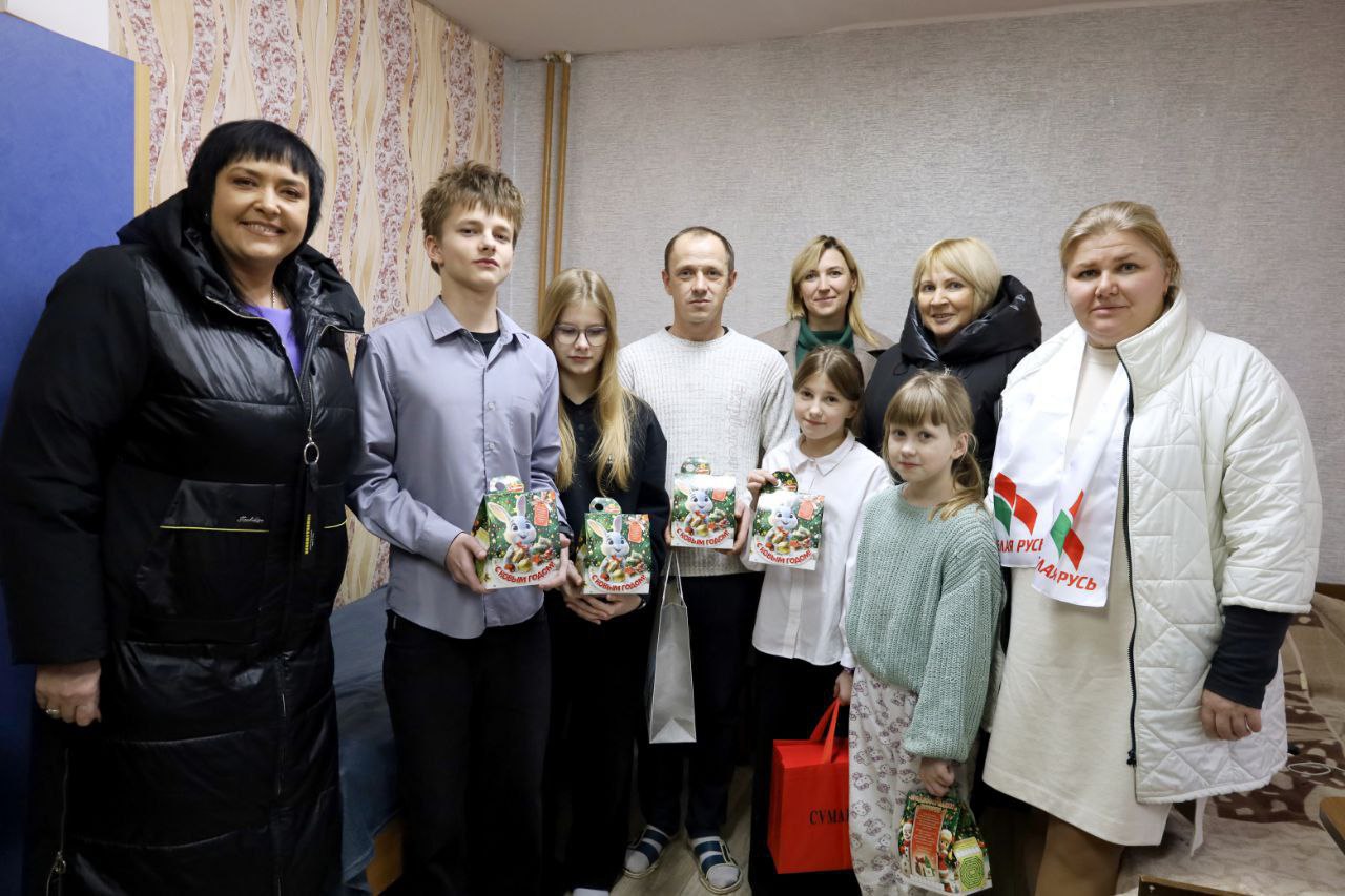 blagotvoritelnaya-aktsiya-nashi-deti-shagaet-po-beshenkovichchine_3