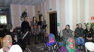 ПРАЗДНИК СО СЛЕЗАМИ НА ГЛАЗАХ