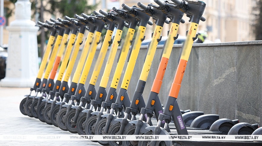 По новым правилам. С 15 марта стартовал сезон самокатов