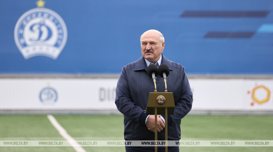 Лукашенко: "Динамо-Минск" должно встряхнуть весь белорусский футбол