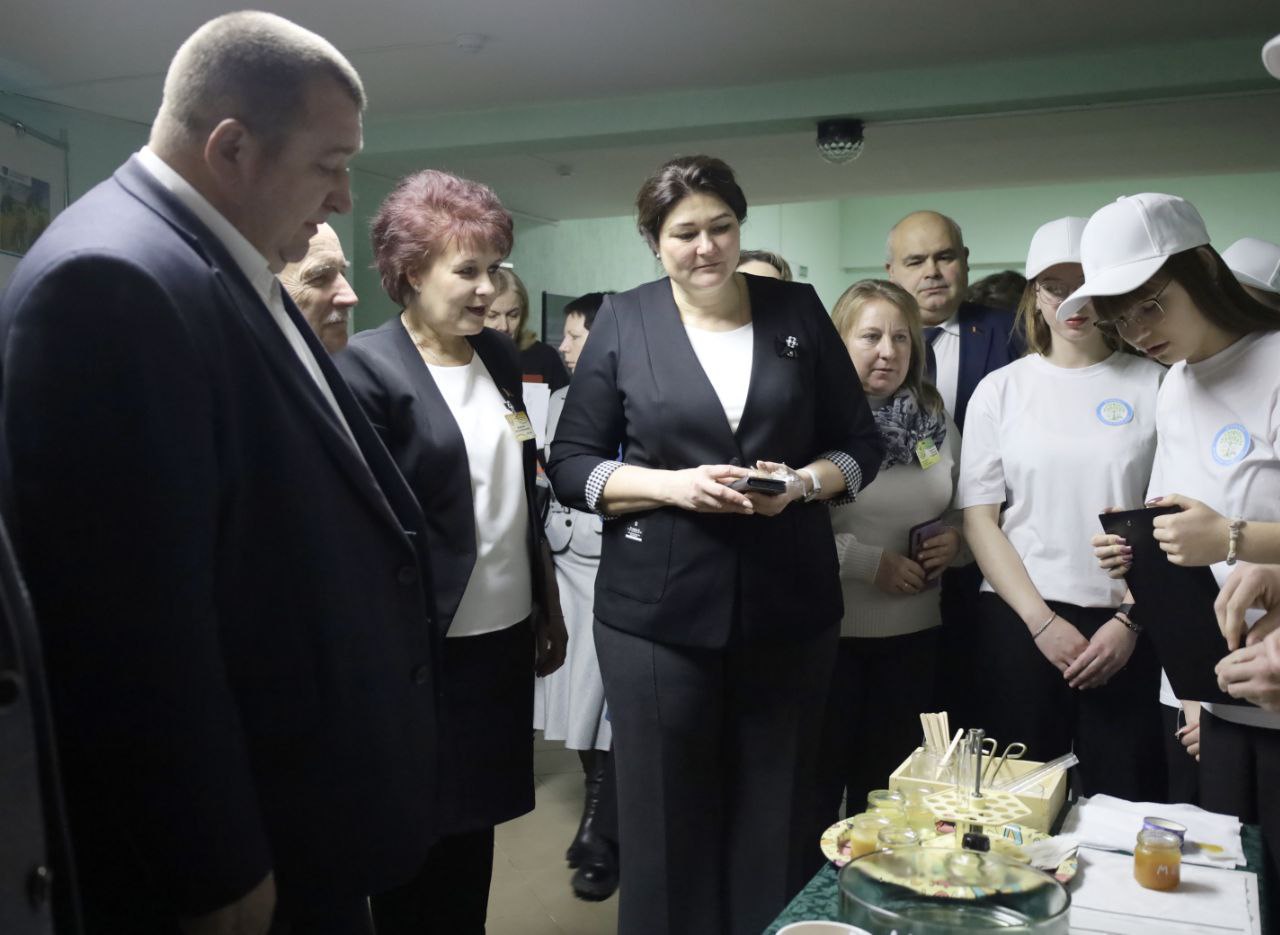 na-baze-ullskogo-gosudarstvennogo-kolledzha-imeni-l-m-dovatora-proshla-yarmarka-tselevoy-podgotovki_1