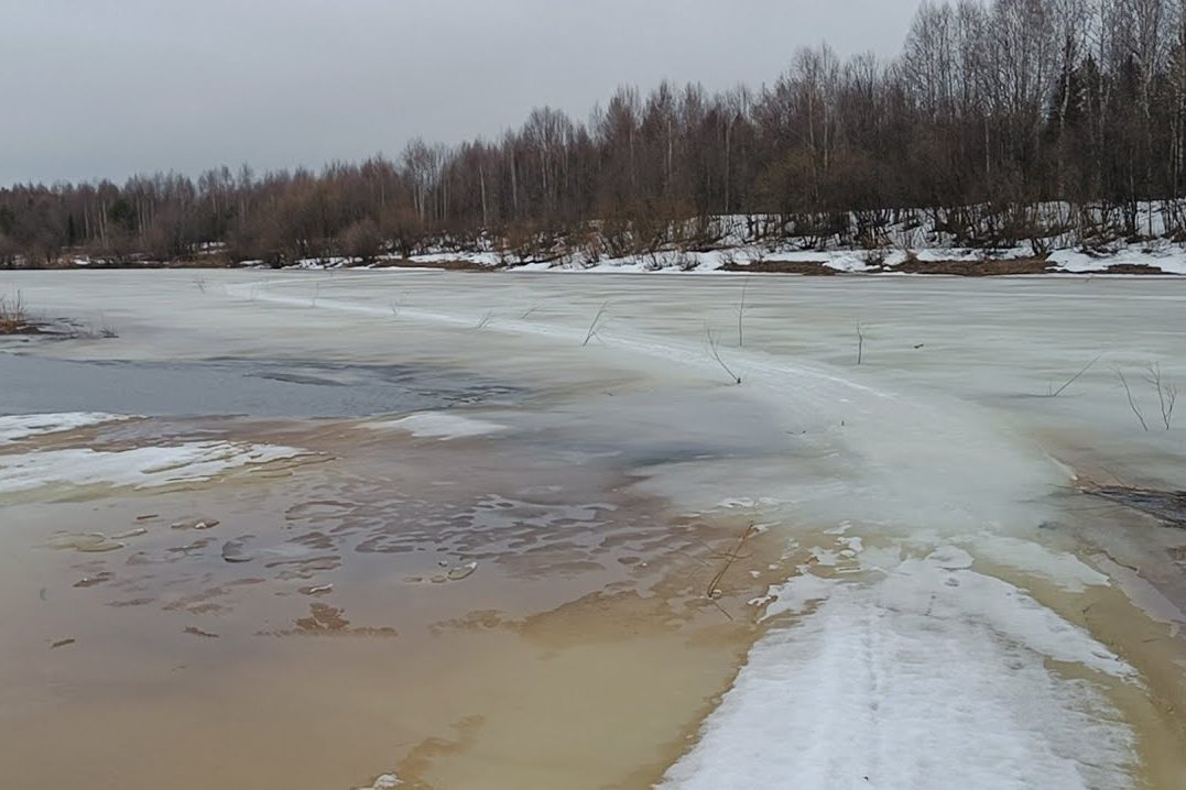 Весенний лед — ловушка: ОСВОД предупреждает о недопустимости выхода на водоемы