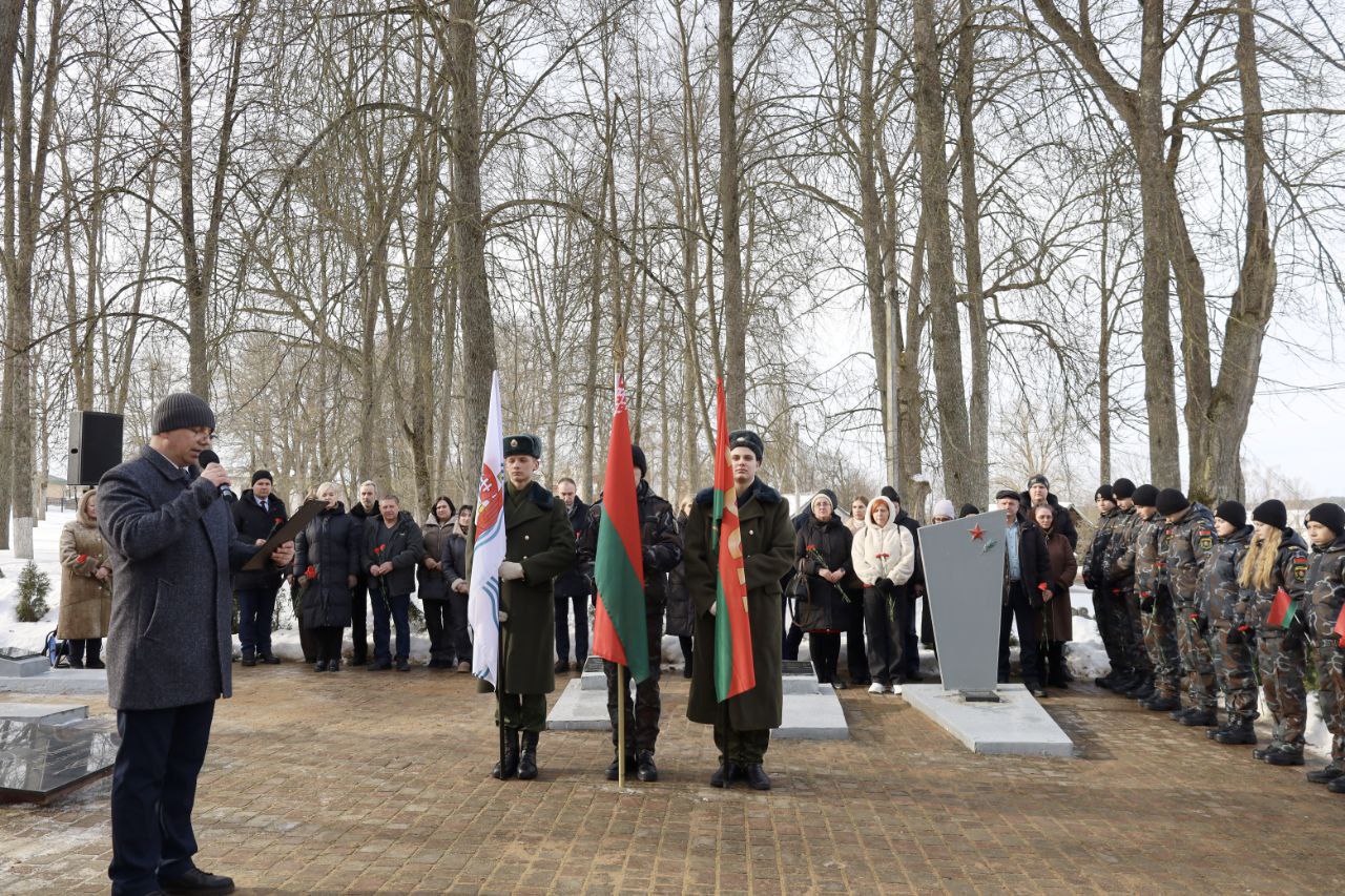 В Бешенковичах почтили память защитников Отечества