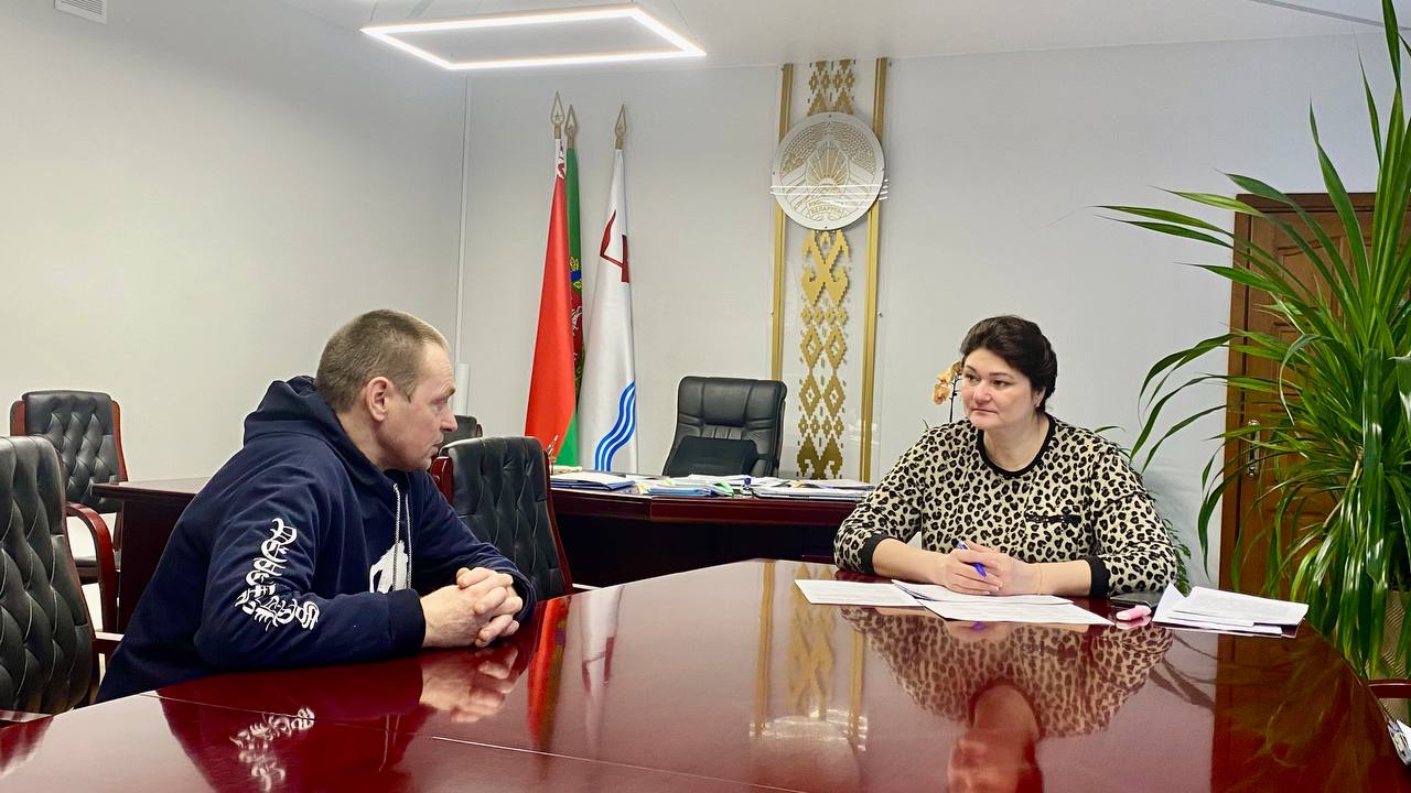 priem-grazhdan-provela-galina-unukovich2_1