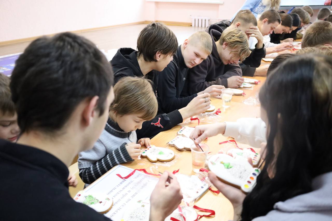 segodnya-v-ullskom-kolledzhe-imeni-l-m-dovatora-vstrechali-chlenov-respublikanskogo-i-vitebskogo-obl_5