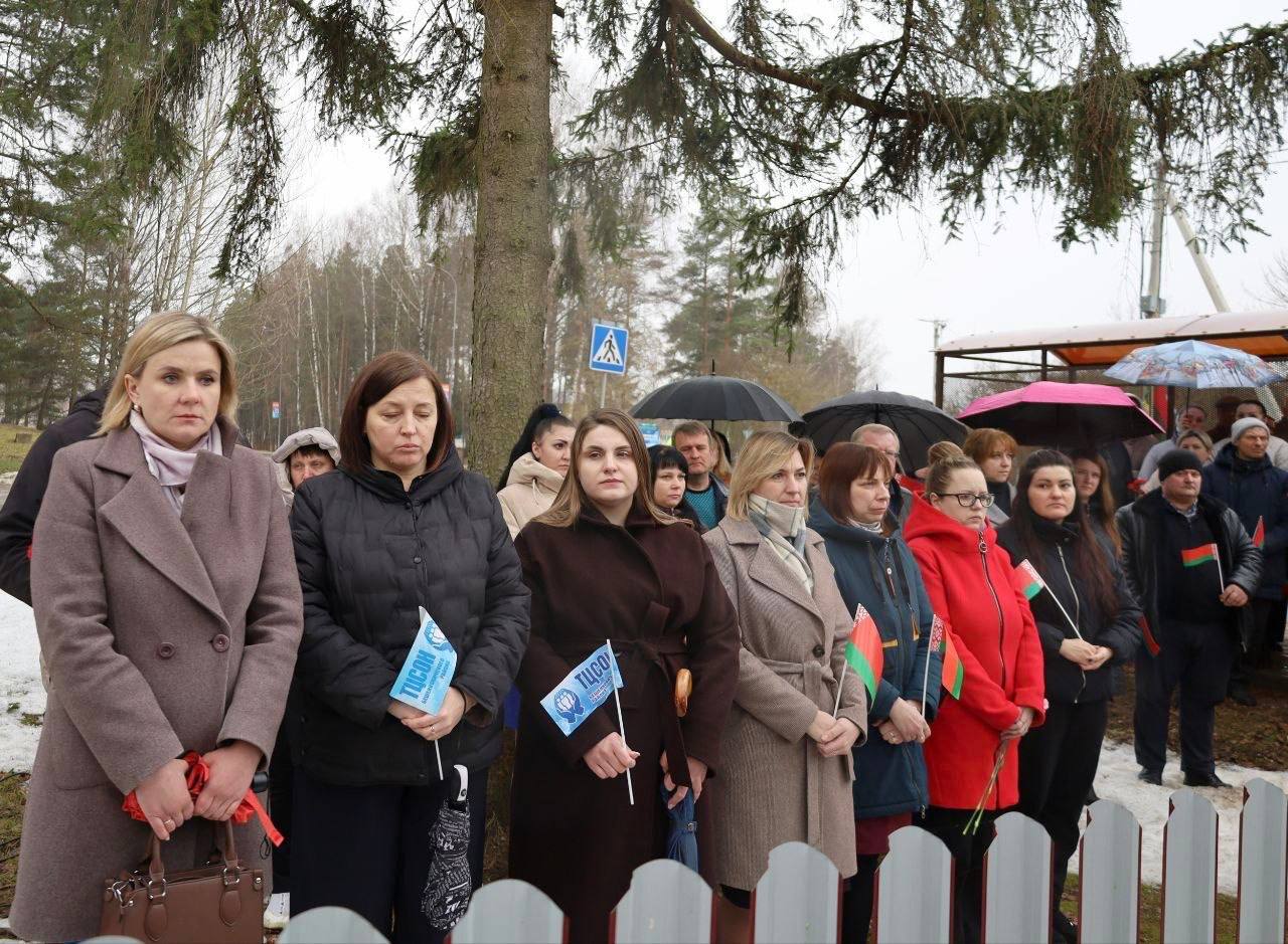 v-beshenkovichakh-u-bratskoy-mogily-zhertv-fashizma-proshel-miting-rekviem_5