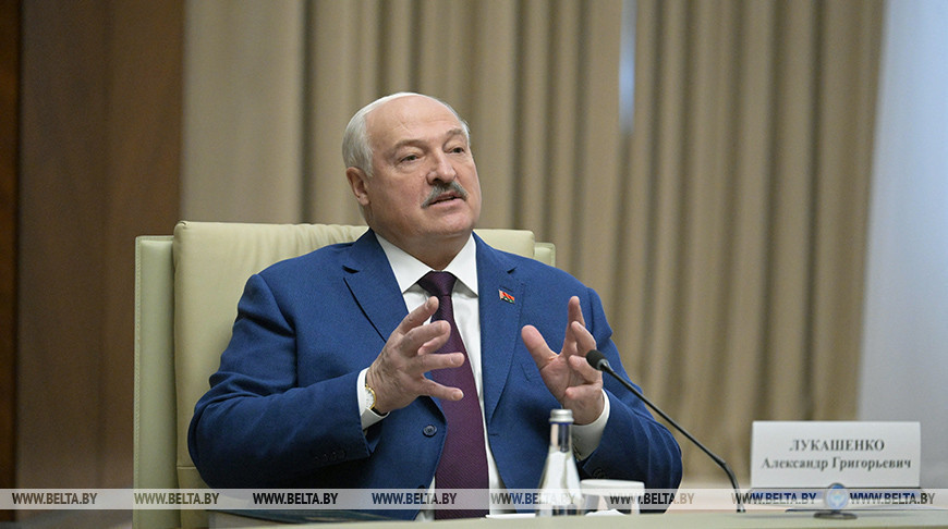 "Обстановка похожа на осажденную крепость". Лукашенко о ситуации на западных рубежах