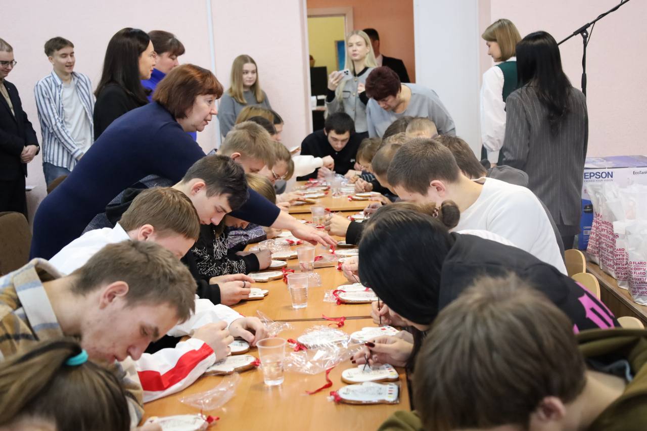 segodnya-v-ullskom-kolledzhe-imeni-l-m-dovatora-vstrechali-chlenov-respublikanskogo-i-vitebskogo-obl_2