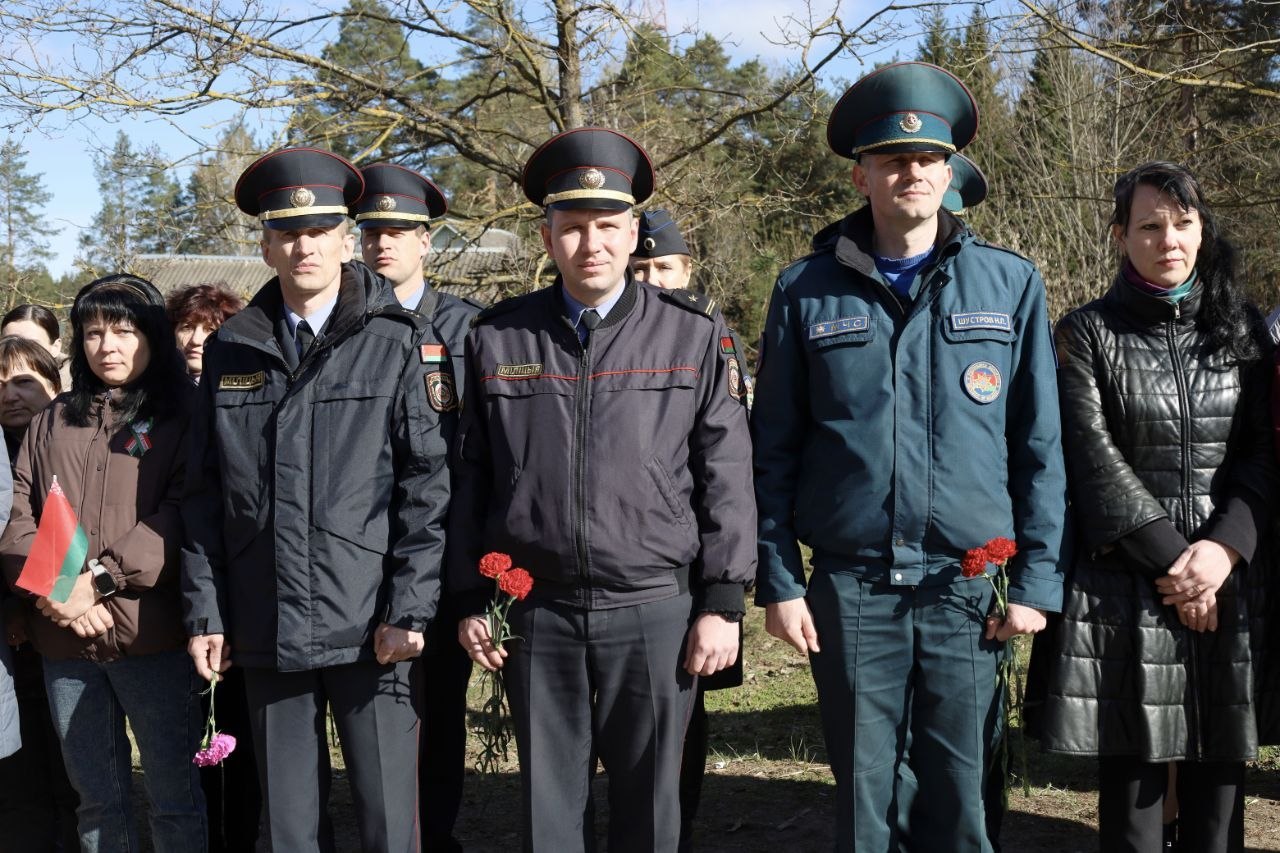 v-beshenkovichakh-proshel-miting-rekviem_4