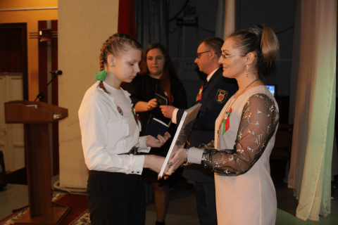 pershy-pashpart-u-dzen-kanstytutsyi-atrymali-78-yunykh-zhykharo-beshankovitskaga-rayena_1