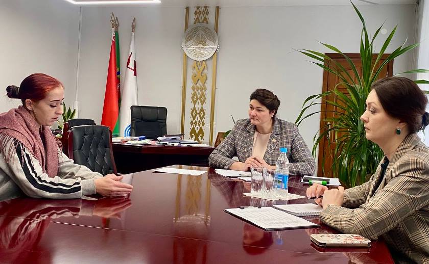 Прием граждан провела председатель райисполкома Галина Унукович