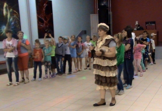 ДЕТИ В ОЗДОРОВИТЕЛЬНОМ ЛАГЕРЕ НЕ СКУЧАЮТ