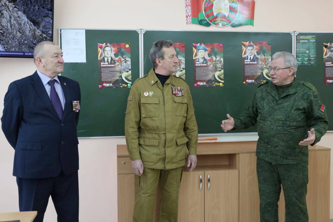 v-ssh-2-g-p-beshenkovichi-imeni-m-n-tkachenko-proshla-vstrecha-s-voinami-internatsionalistami_7