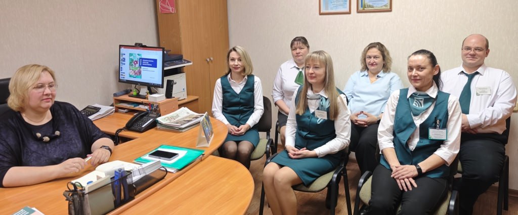 segodnya-v-trudovykh-kollektivakh-rayona-prokhodit-edinyy-den-informirovaniya-po-teme-pyatiletka-kach_5