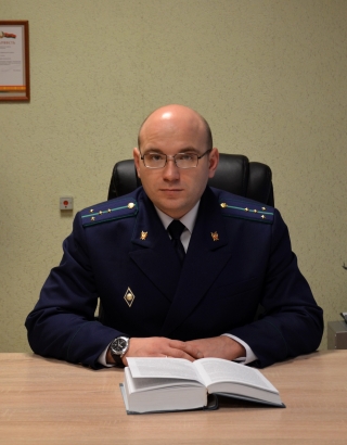Приказом Генерального прокурора Республики Беларусь с 15 ноября 2017 г. на должность прокурора Бешенковичского района назначен юрист 1 класса Старченко Андрей Аркадьевич