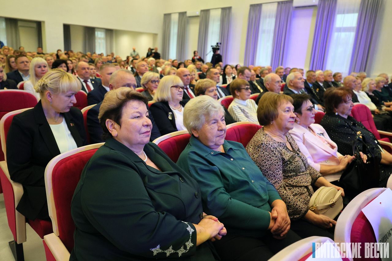 fotofakt-obnovlennyy-tsentr-kompetentsiy-otkryli-v-vitebskom-gosudarstvennom-industrialnom-kolledzhe_9