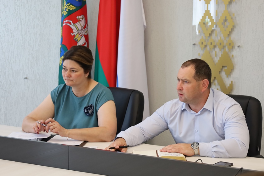 В райисполкоме с участием всех заинтересованных обсудили вопросы, касающиеся модернизации ряда объектов социальной сферы