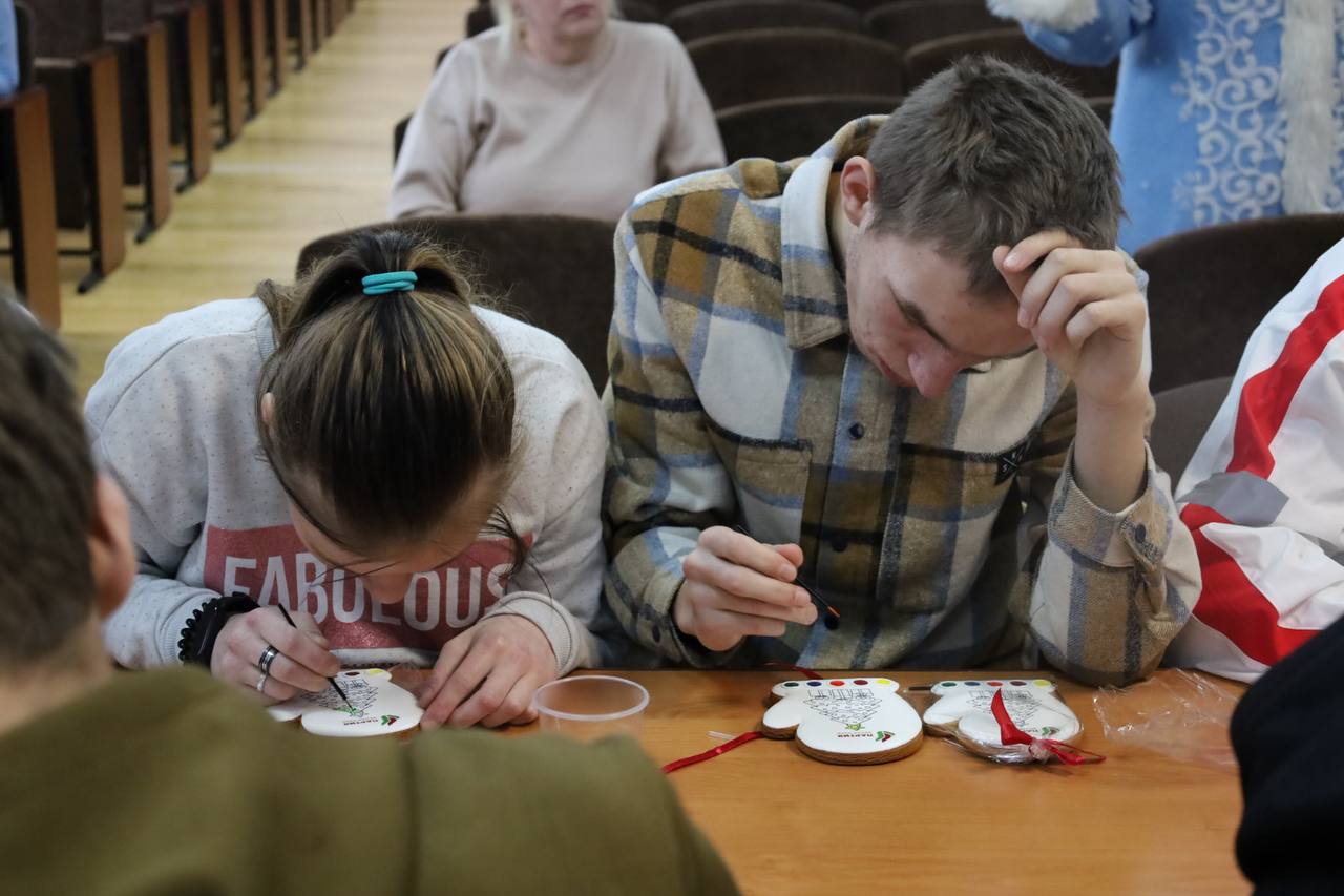 segodnya-v-ullskom-kolledzhe-imeni-l-m-dovatora-vstrechali-chlenov-respublikanskogo-i-vitebskogo-obl_3