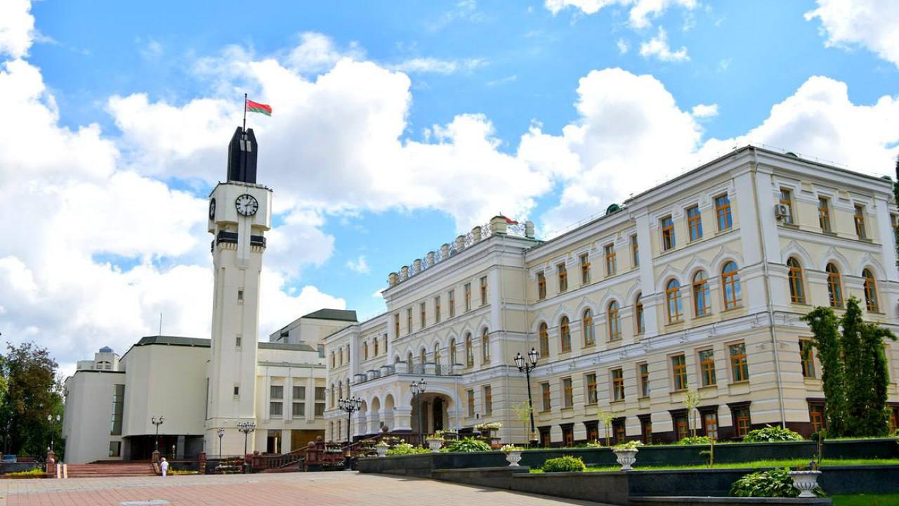 Руководство Витебской области направило поздравление в связи с 1051-летием Витебска и 81-годовщиной освобождения от немецко-фашистских захватчиков