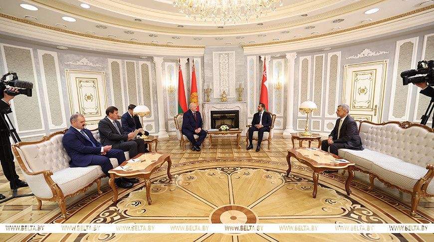 Лукашенко на встрече с наследным принцем Омана: мы стали не просто партнерами, а уже друзьями