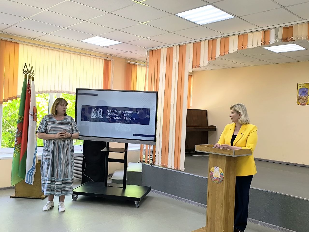 v-ramkakh-edinogo-dnya-informirovaniya-s-zhitelyami-ostrovno-vstretilas-glavnyy-ideolog-vitebskoy-ob_4