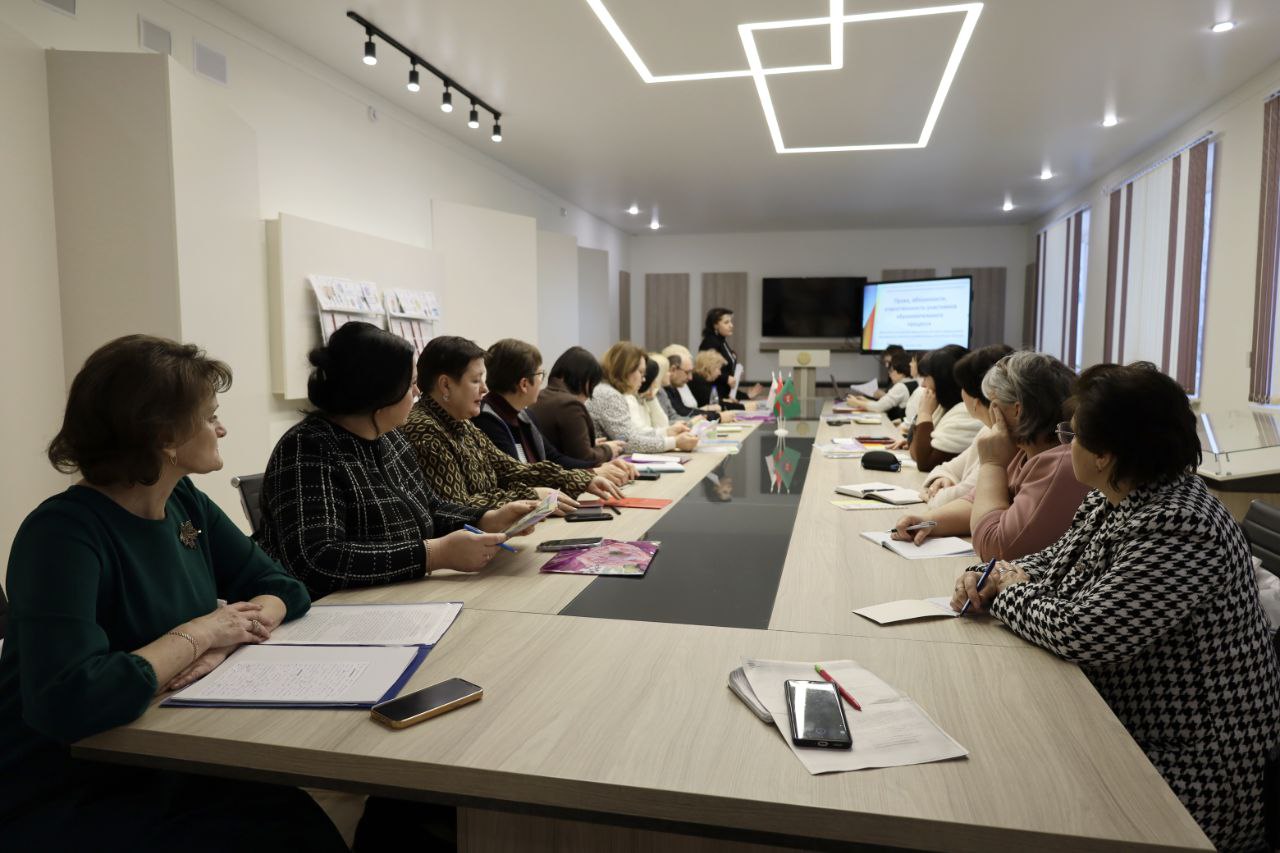 prava-obyazannosti-otvetstvennost-v-beshenkovichakh-obsudili-obrazovatelnyy-protsess-dlya-osobennykh_9