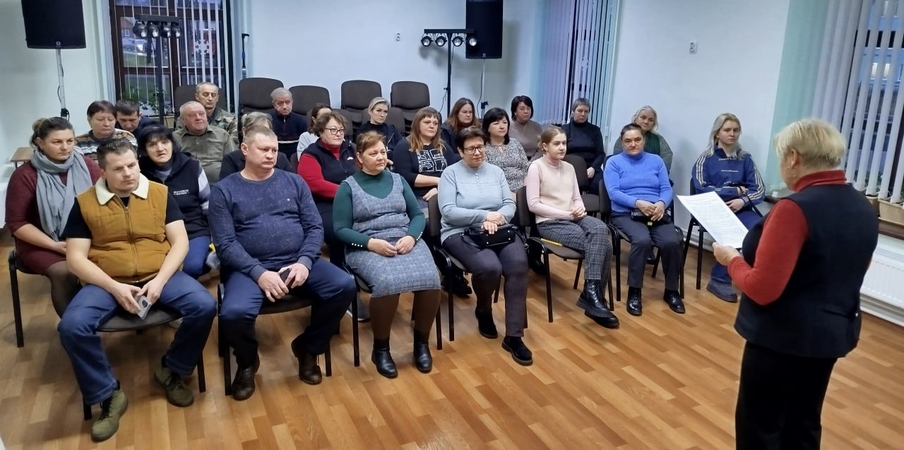 segodnya-v-trudovykh-kollektivakh-rayona-prokhodit-edinyy-den-informirovaniya-po-teme-pyatiletka-kach_7